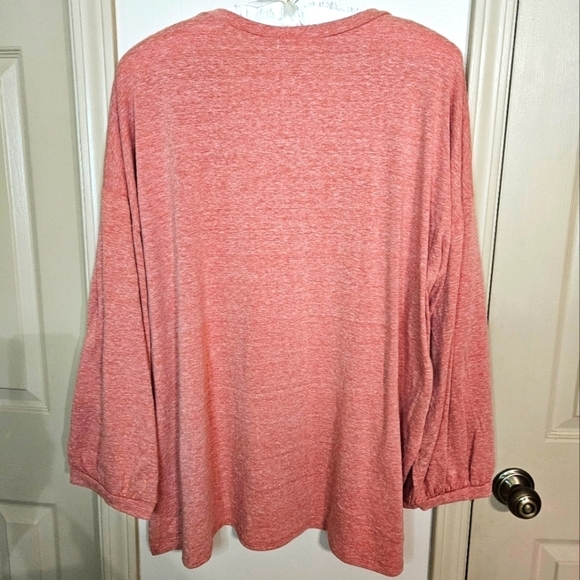 #320 Cotton Bleu - Red heathered Color Knit Top- Size: 3X - Picture 2 of 4